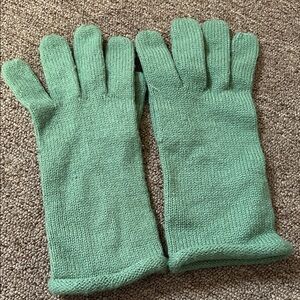 Green Knit Gloves